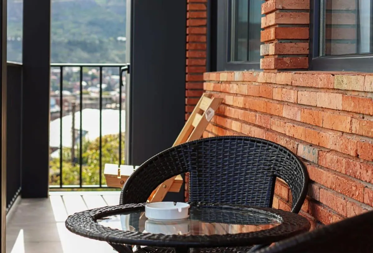 Modern Apartment Overlooking Τυφλίδα Γεωργία